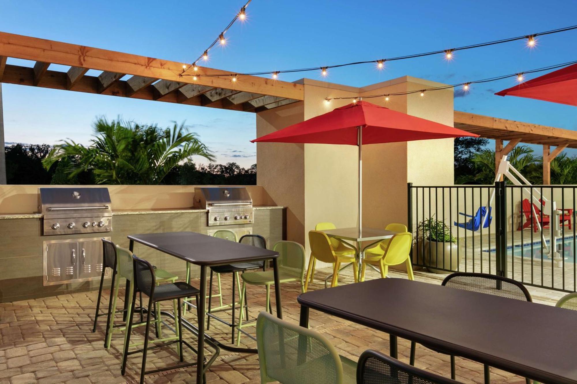 Home2 Suites By Hilton Brandon Tampa Buitenkant foto